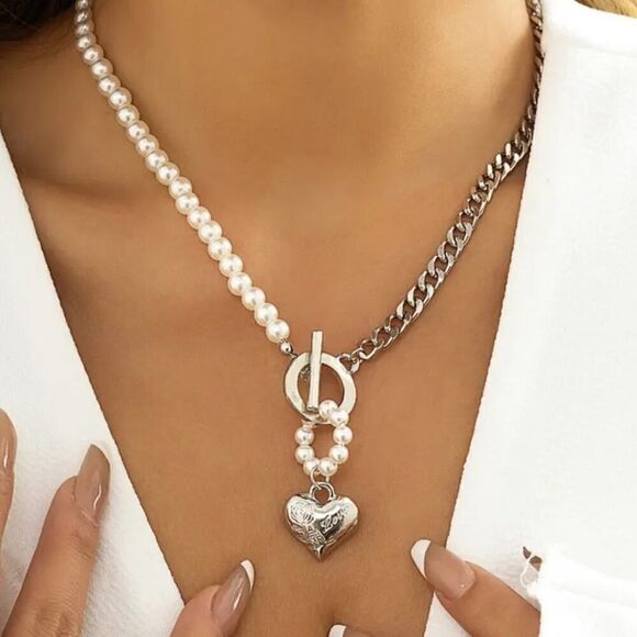 Pearl Necklace with Toggle Clasp Heart Link Chain Choker Pearl Jewelry - Picture 10 of 11